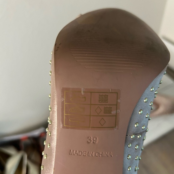 Kurt Geiger Bronze Studded Heels with Bow - Picture 6 of 8